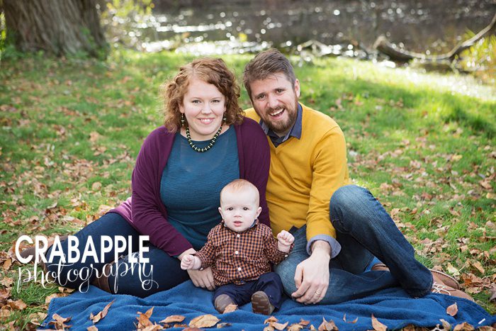 Outdoor family photo clothing ideas