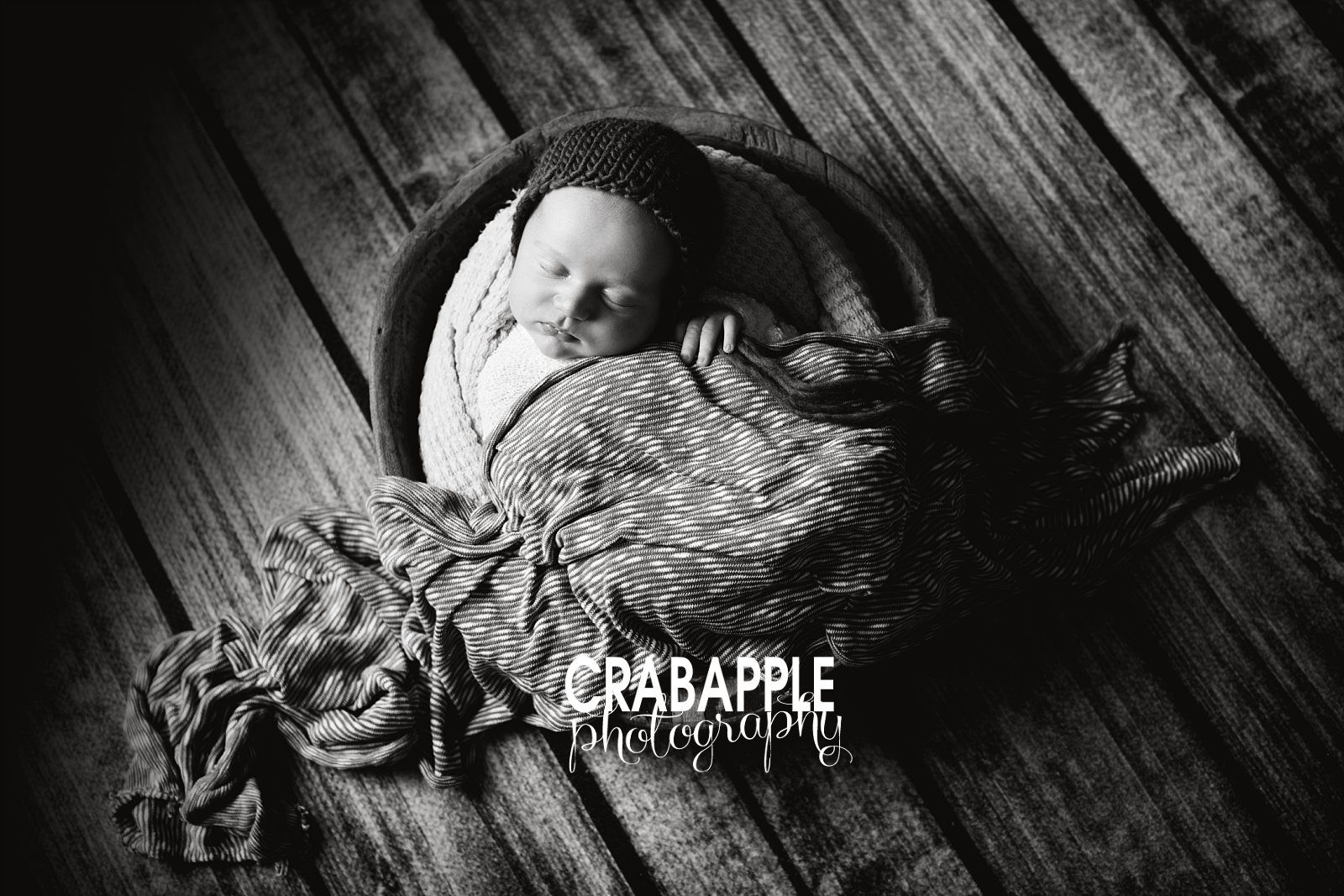 black and white newborn photography nashua nh