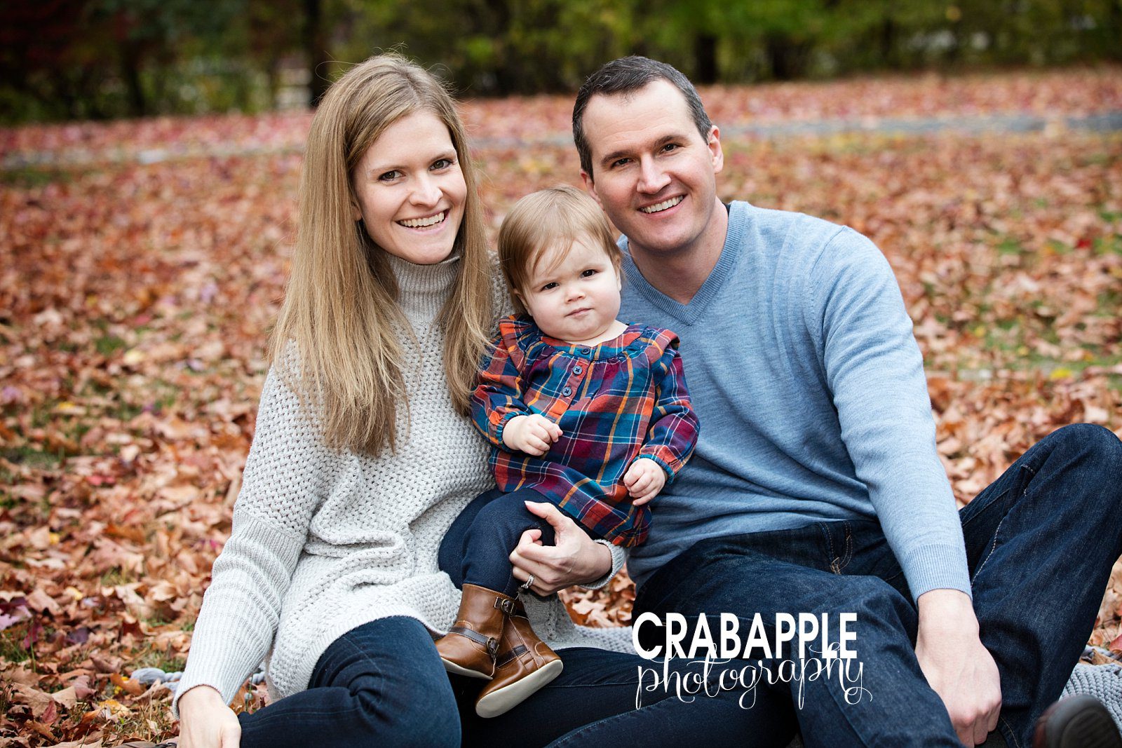 autumn family portraits massachusetts