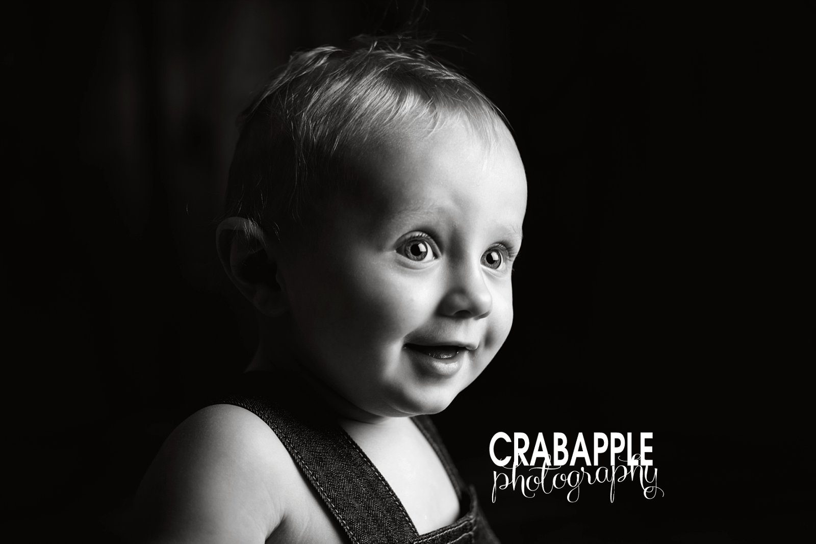 black and white baby photographer massachusetts