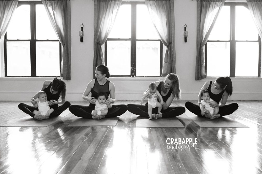 moms and babies yoga photos