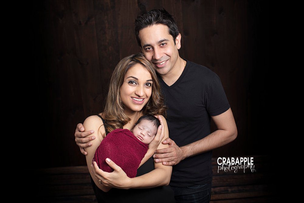 family portraits with newborn ma