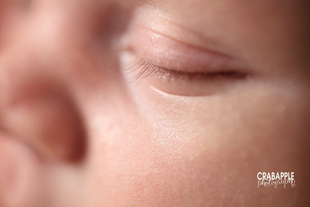 merrimack valley newborn eyelashes photos