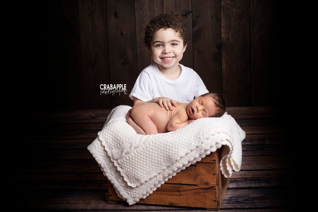 newborn portraits with sibling