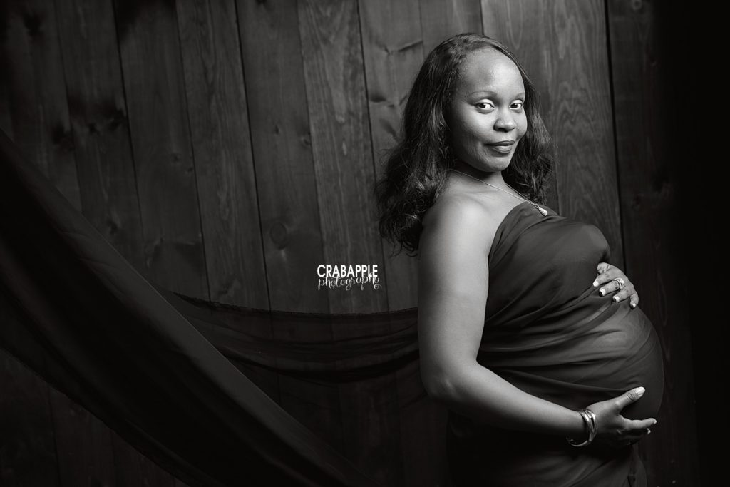 black and white pregnancy pictures