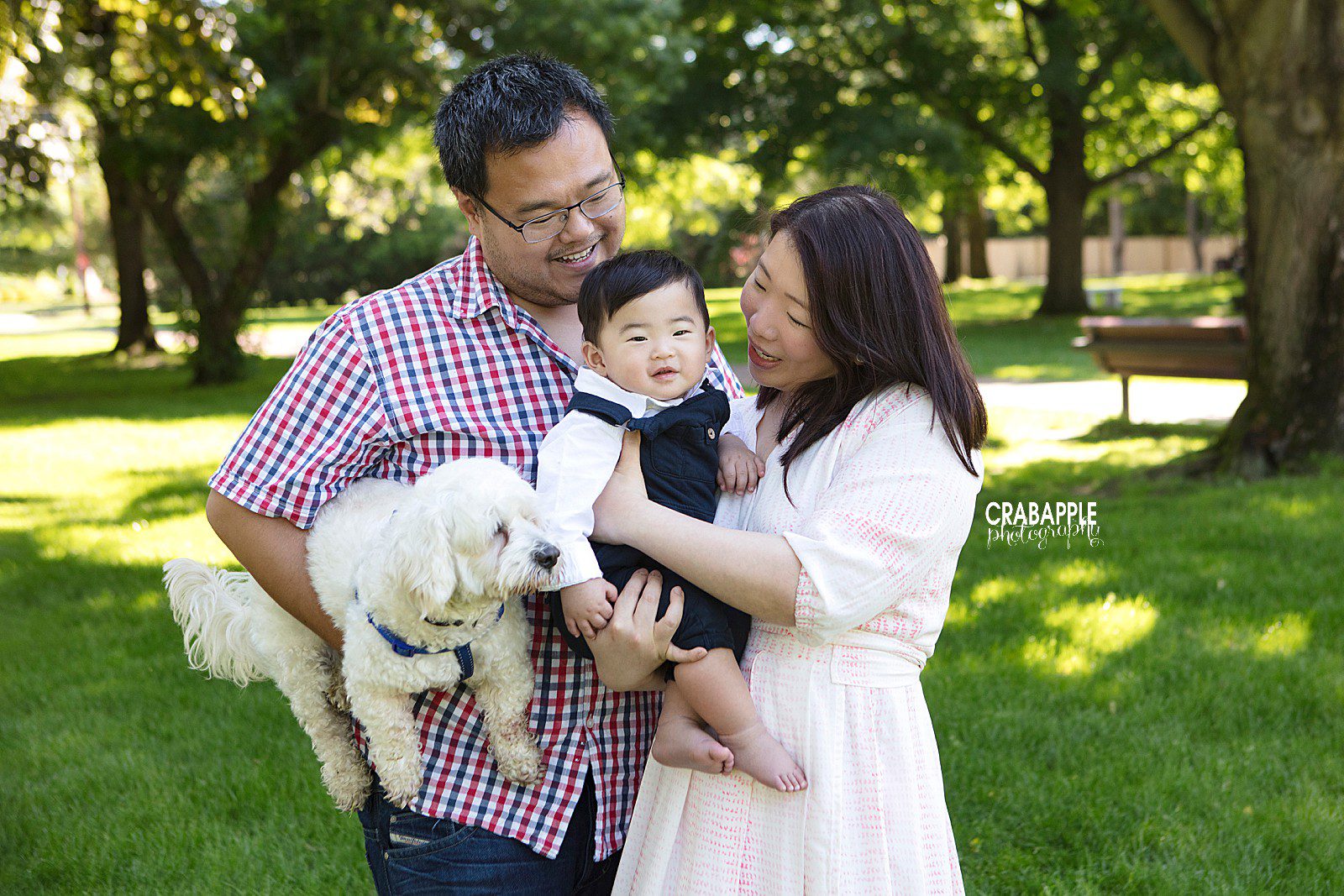 summer family portraits with dog