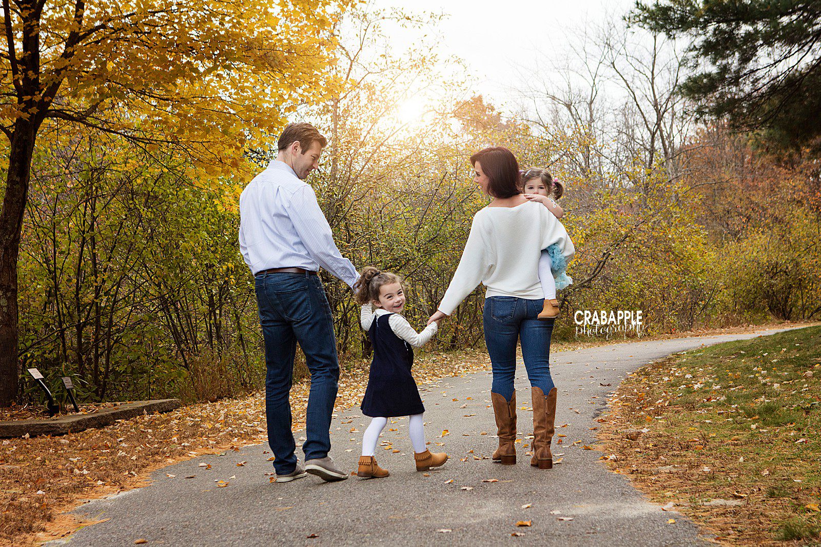 north reading outdoor fall family pictures