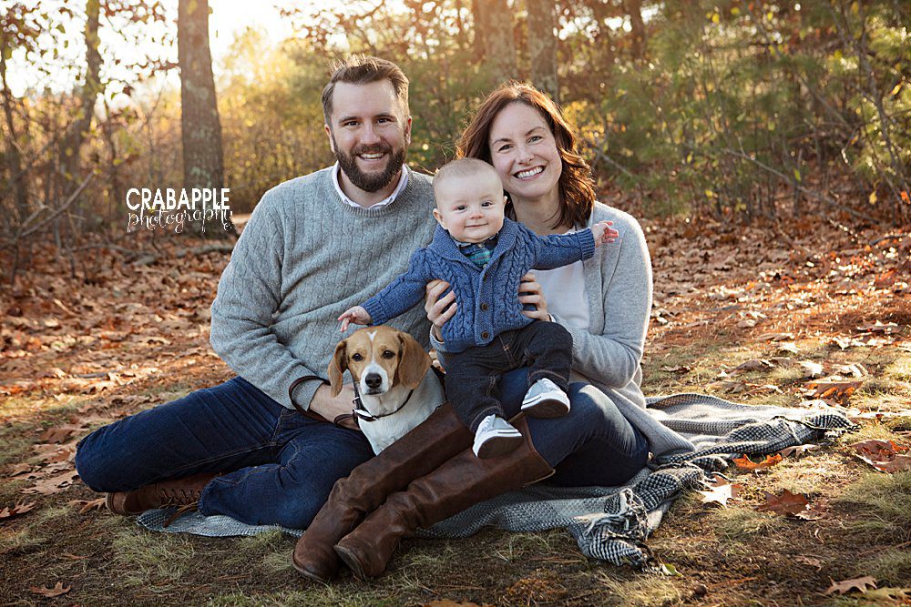 outdoor family photos with pets