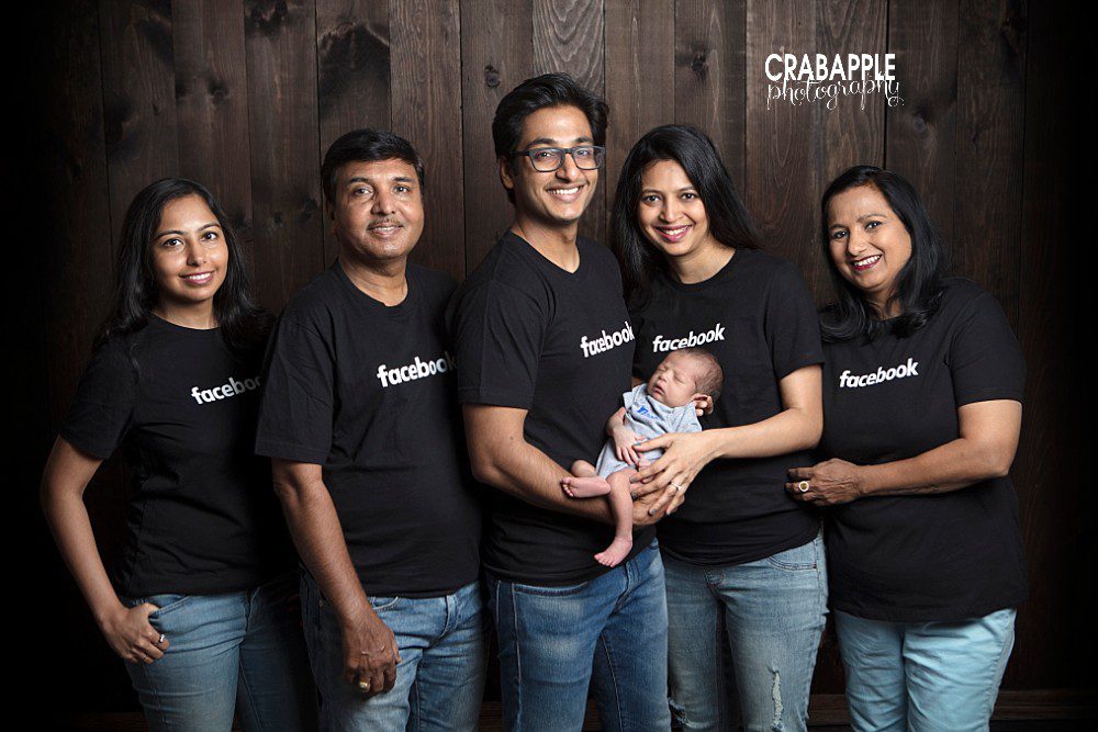 extended family photo ideas with newborn