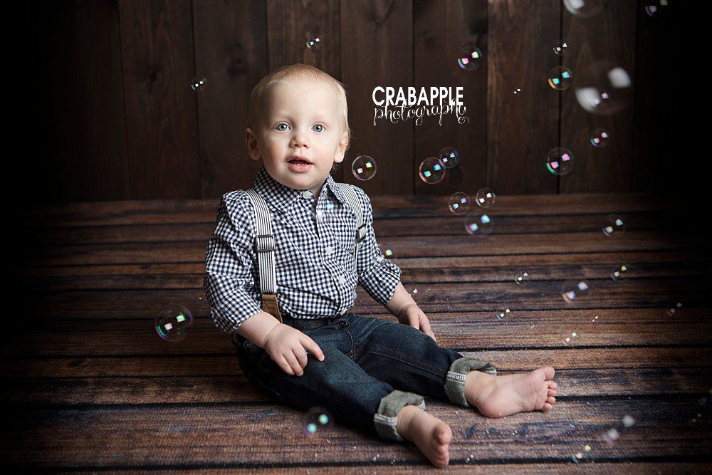 one year portraits with bubbles