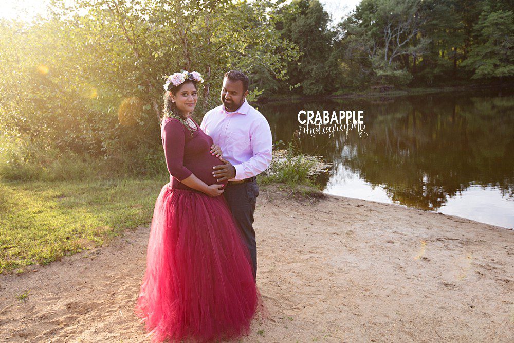 maternity pictures with tutu and flower crown