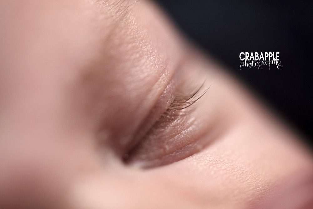 newborn lashes detail photos