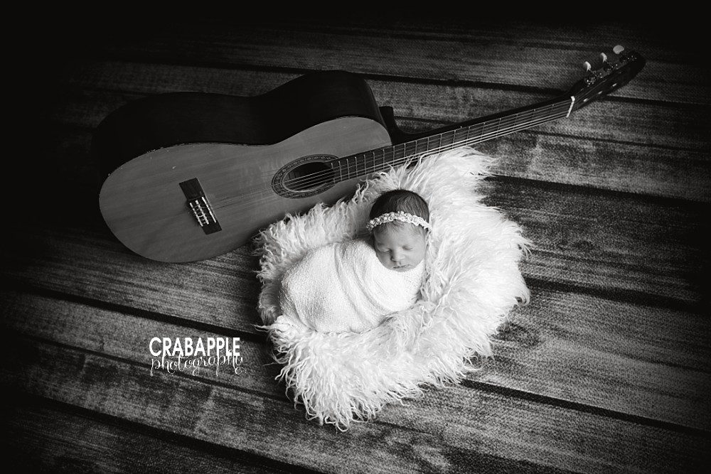 newborn photos with guitar