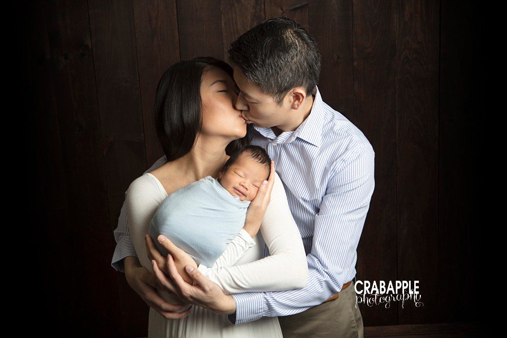 family photographer portraits with new baby