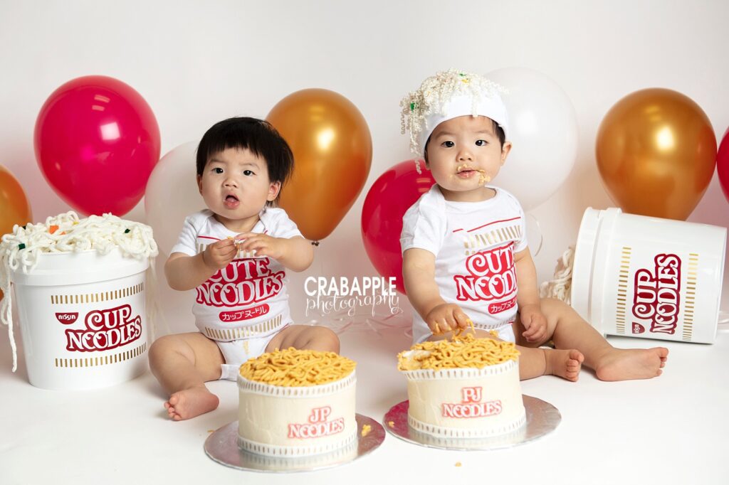 Cup noodle themed cake smash