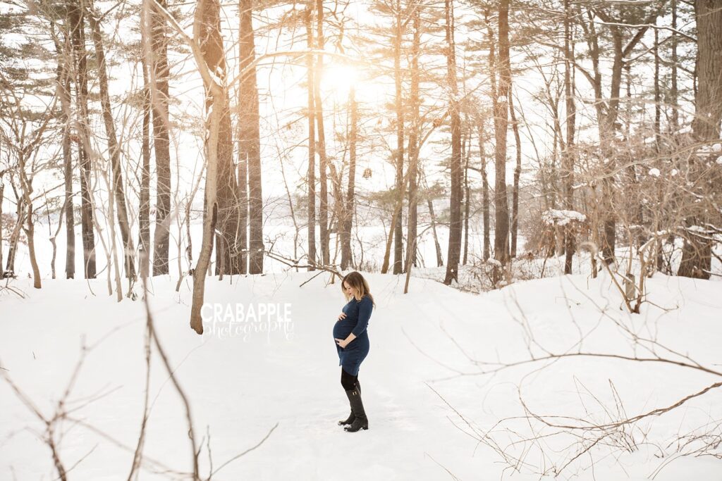 outdoor winter pregnancy photos