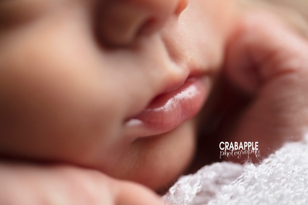 macro photography in newborn photos