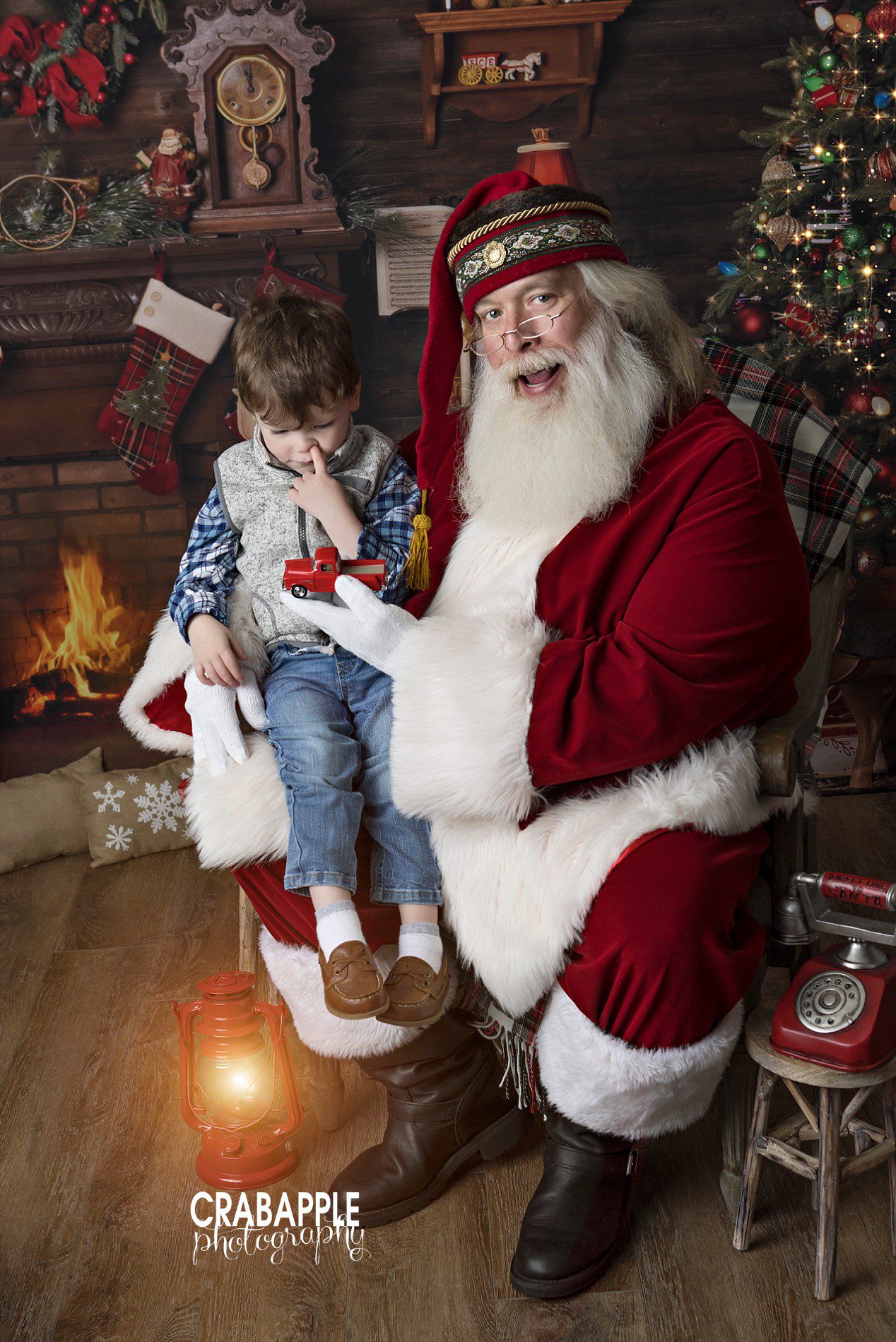 Santa Claus Mini Session :: What to Expect · Crabapple Photography