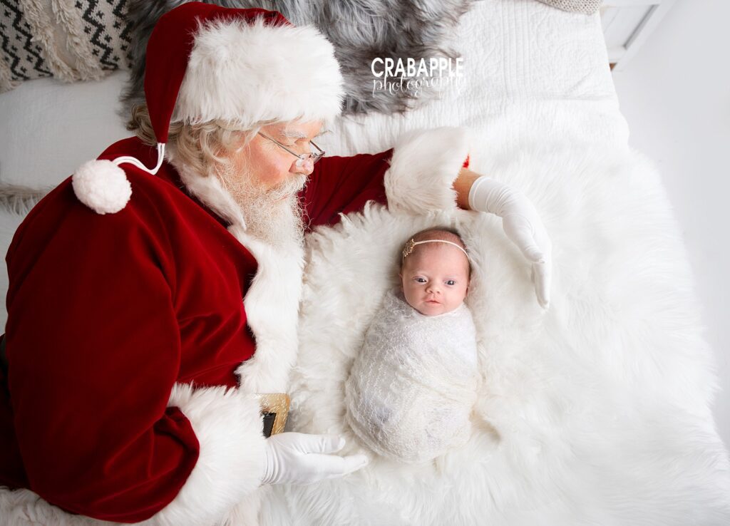 newborn photos with santa