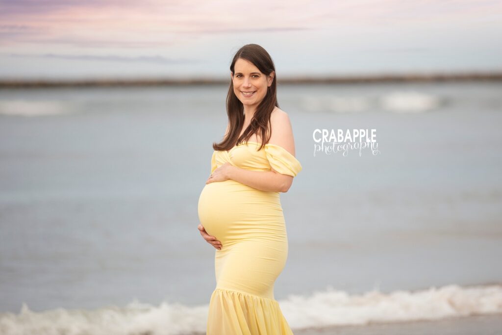 beach pregnancy pictures