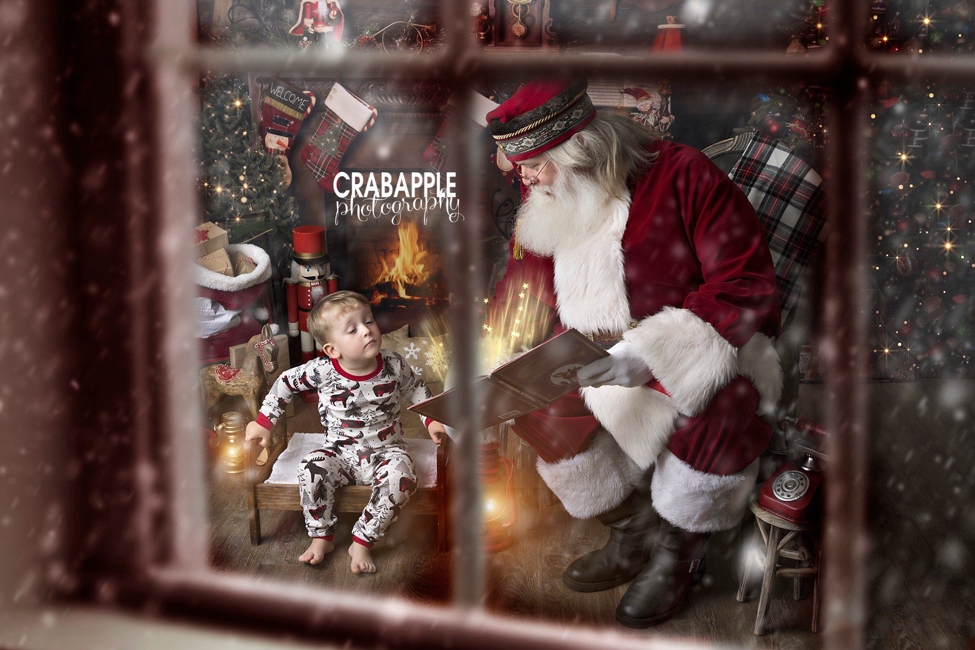 Pictures With Santa Claus :: North Of Boston · Crabapple Photography