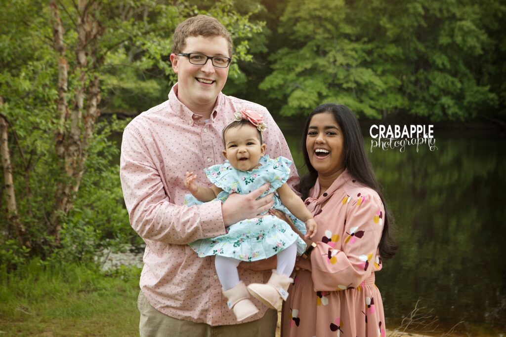 spring outdoor family pictures