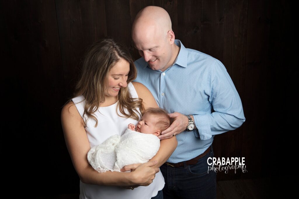 5 week old baby and family photos