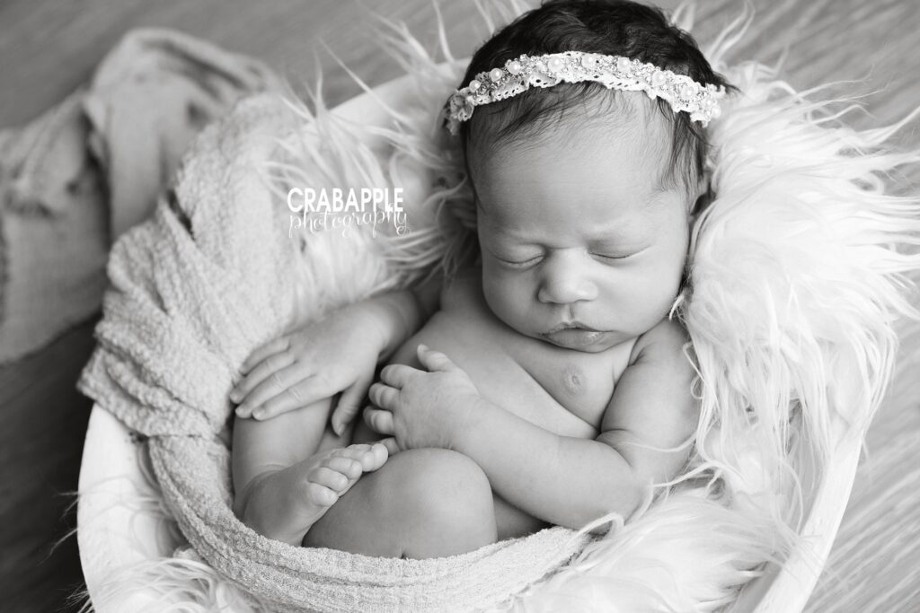 black and white newborn pictures
