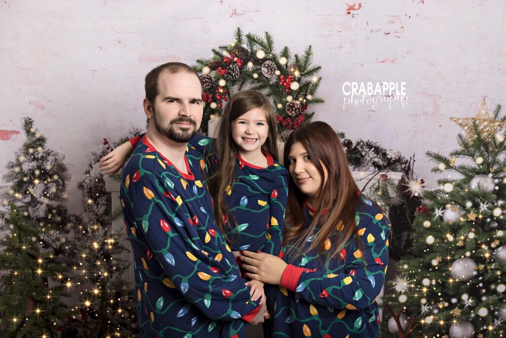 christmas family photo styling 