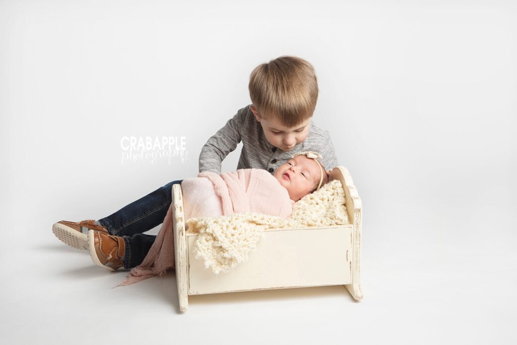 big brother baby sister newborn pictures