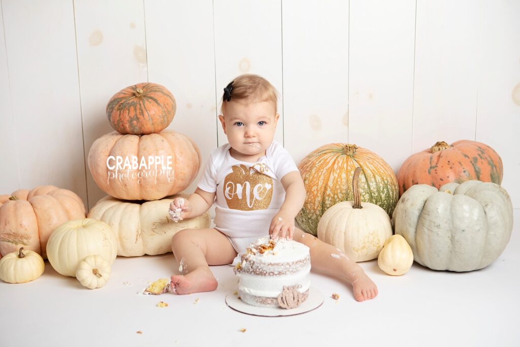pumpkin cake smash photos