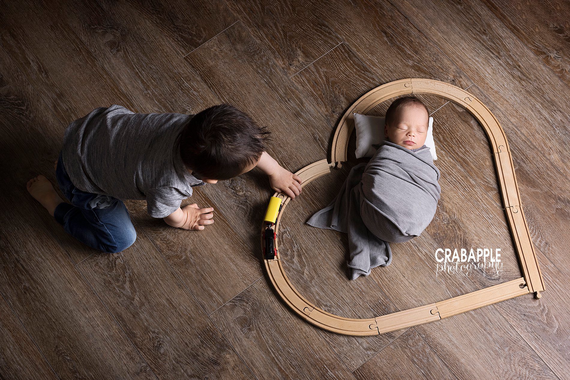 fun prop and pose ideas for newborn photos with older sibling
