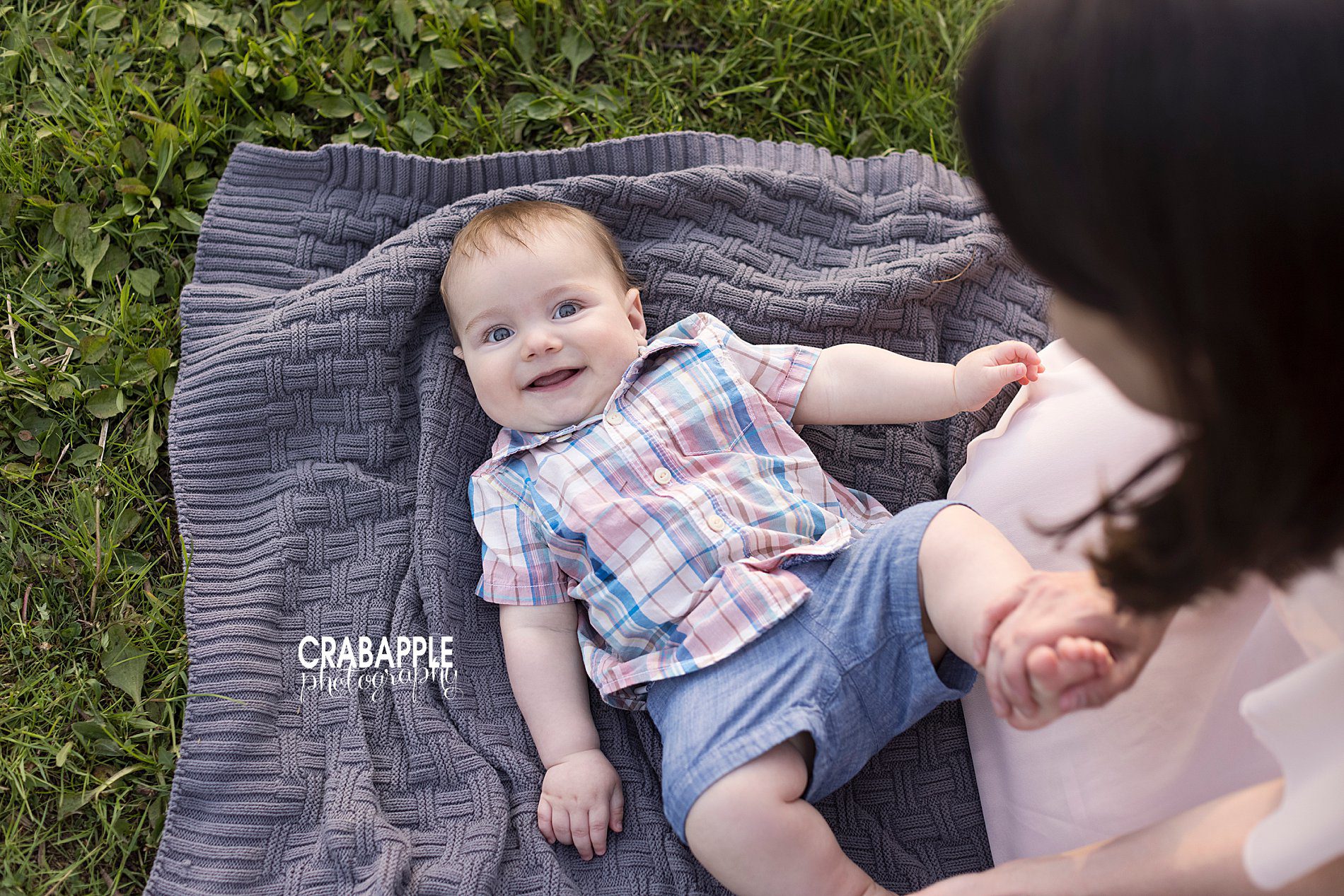 6 month old baby photos outside during spring.