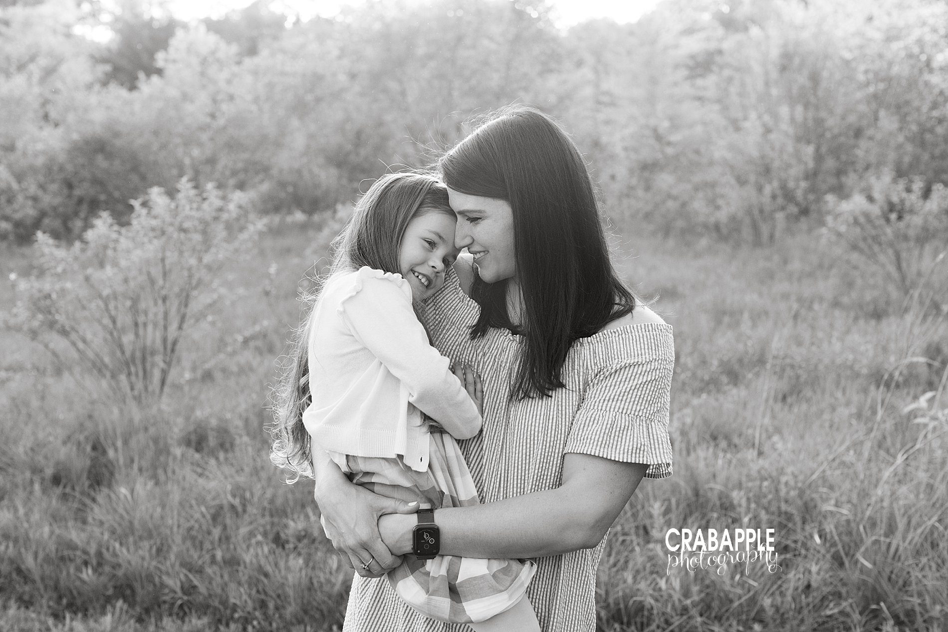 Mother daughter photo ideas outside