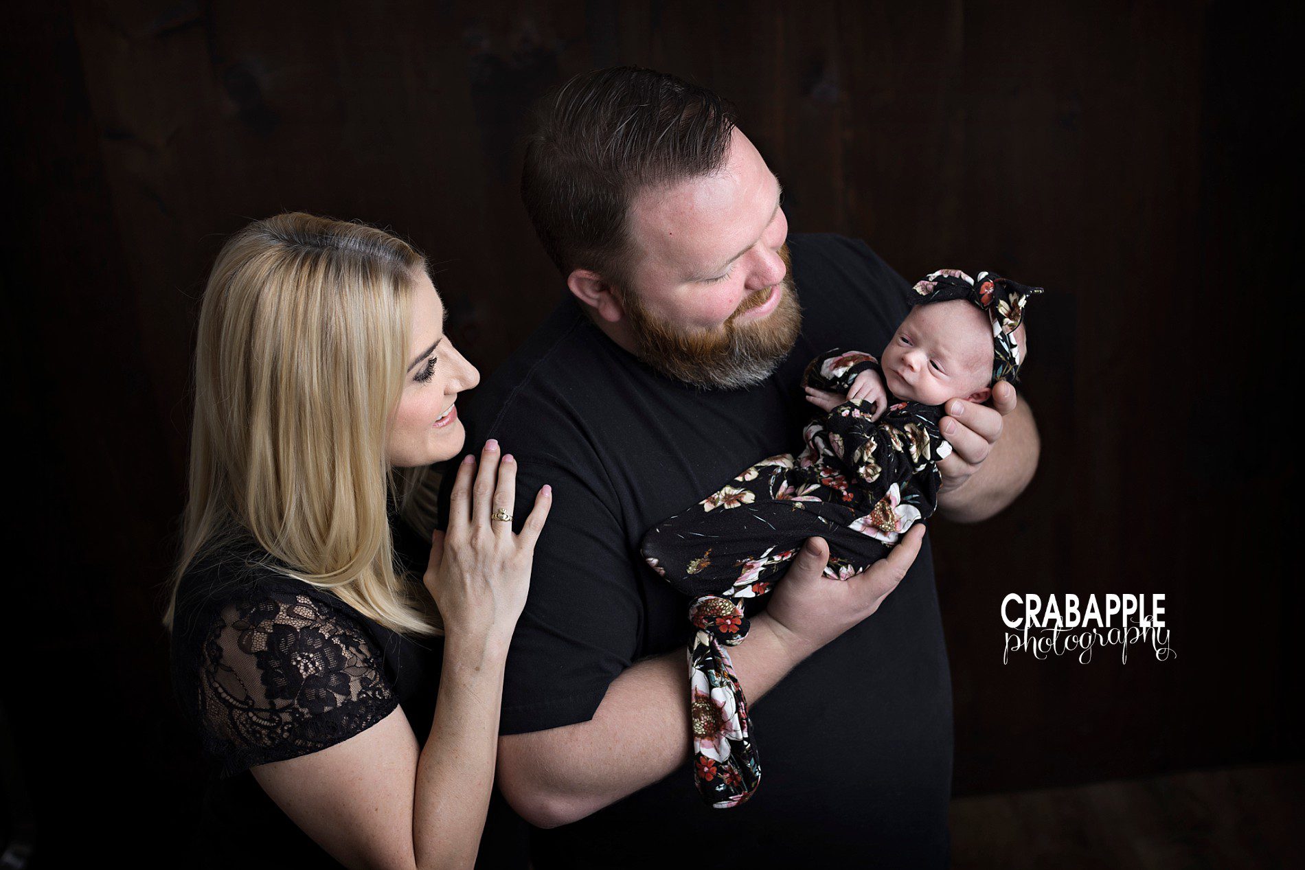 Family photos with newborn