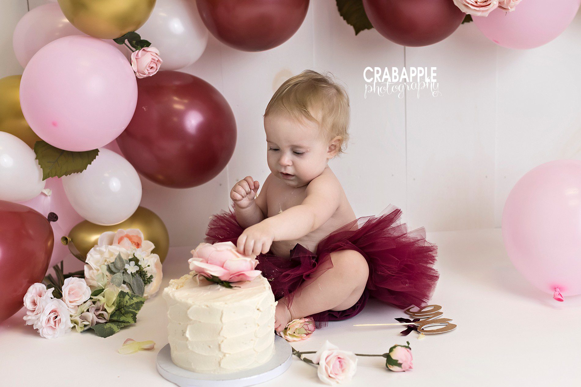 Ideas for cake smash photos for girls