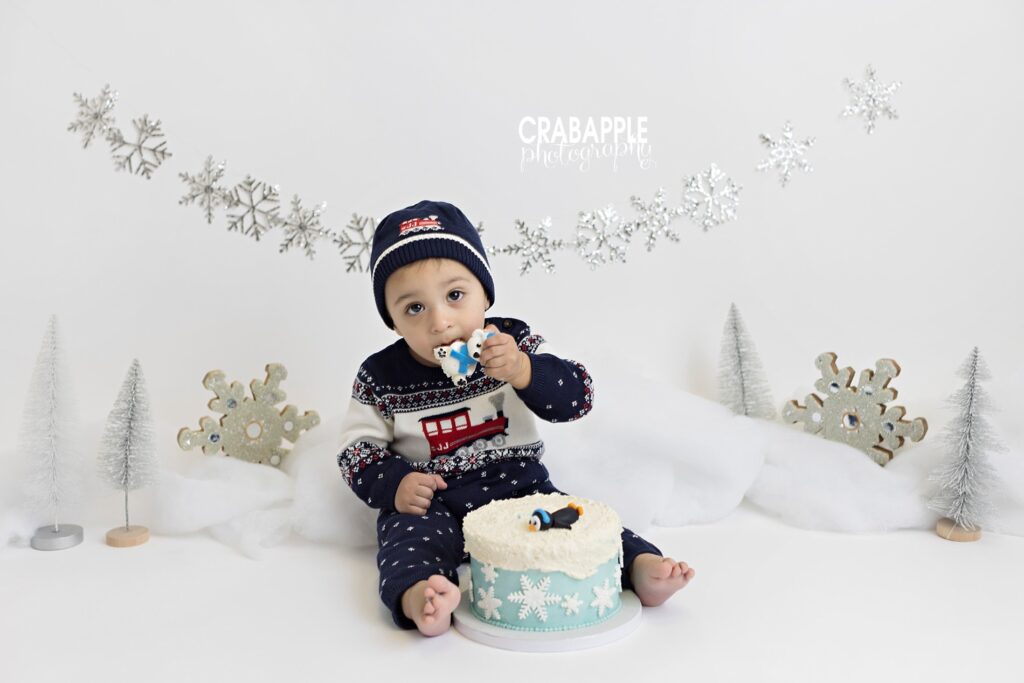Styling ideas for winter cake smash for boys