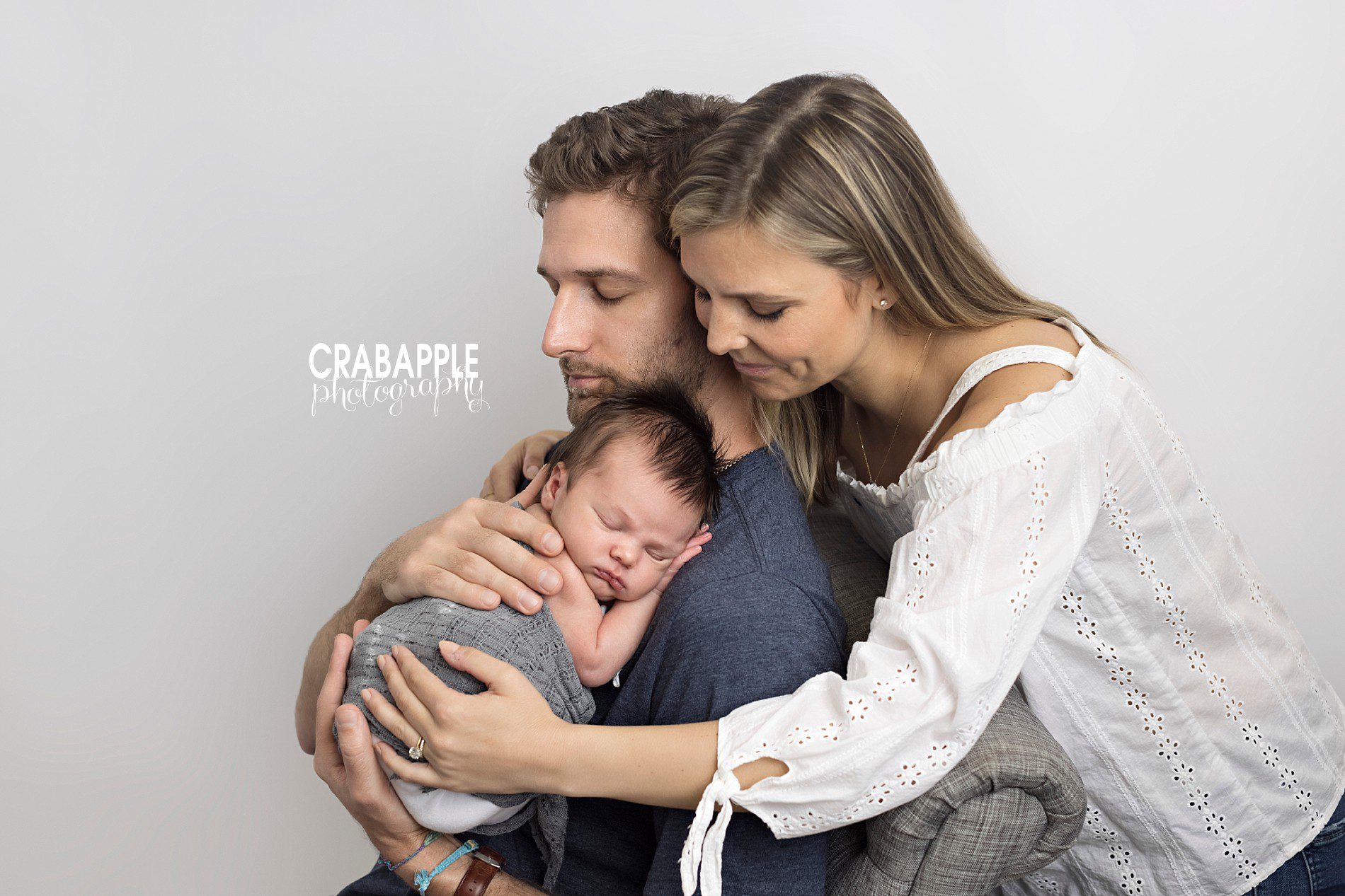 family portraits with newborn 