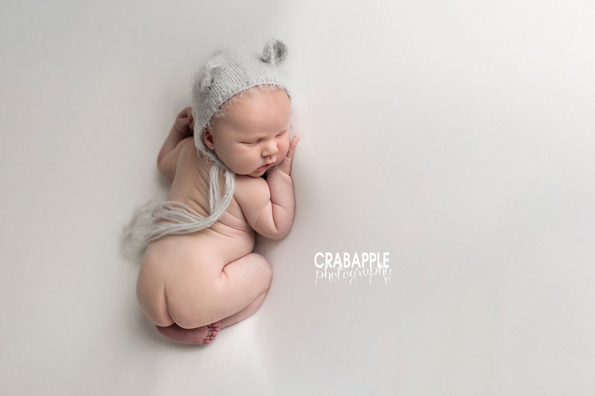 Simple and classic newborn portraits