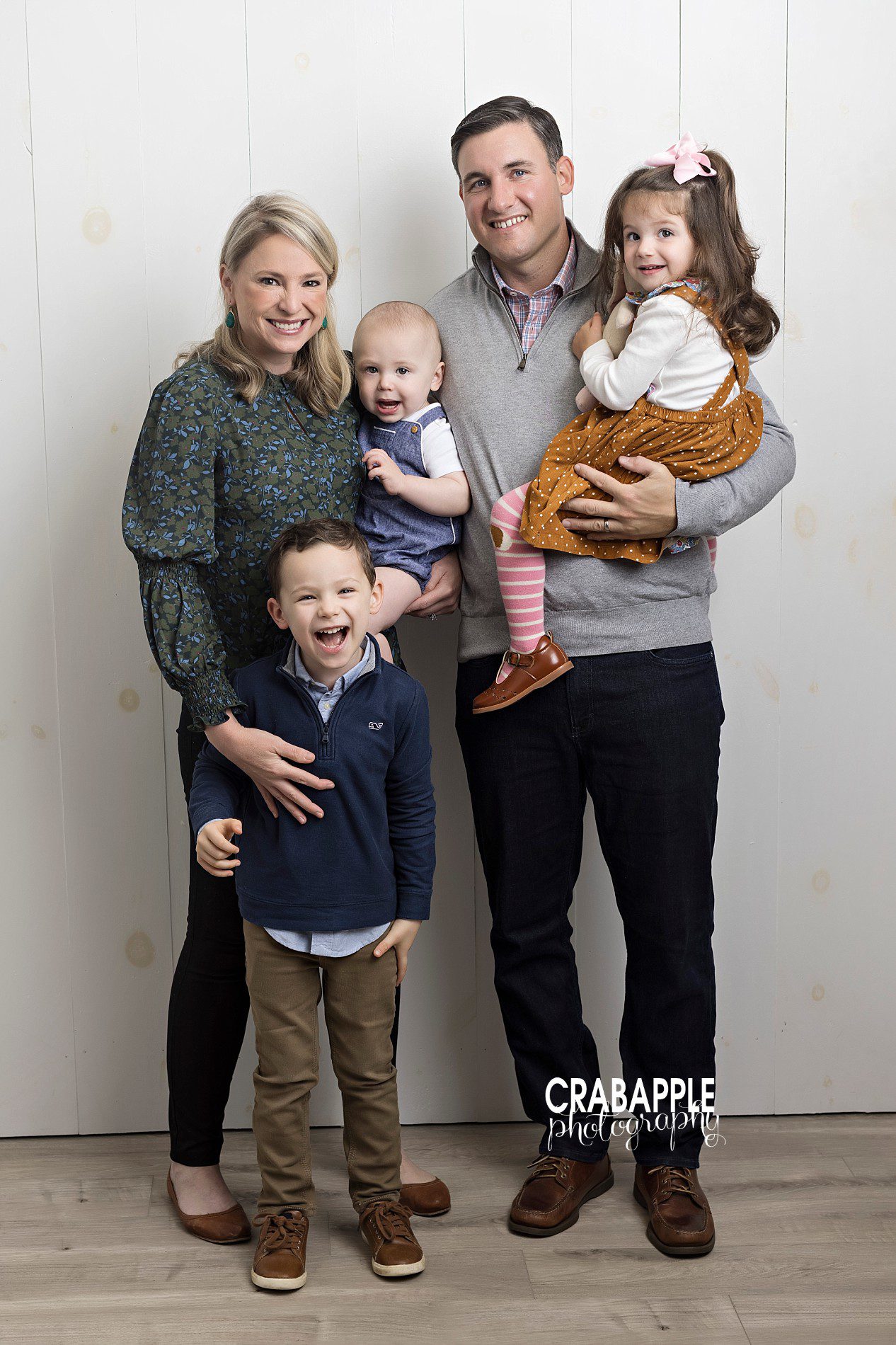 Family portrait ideas with three kids