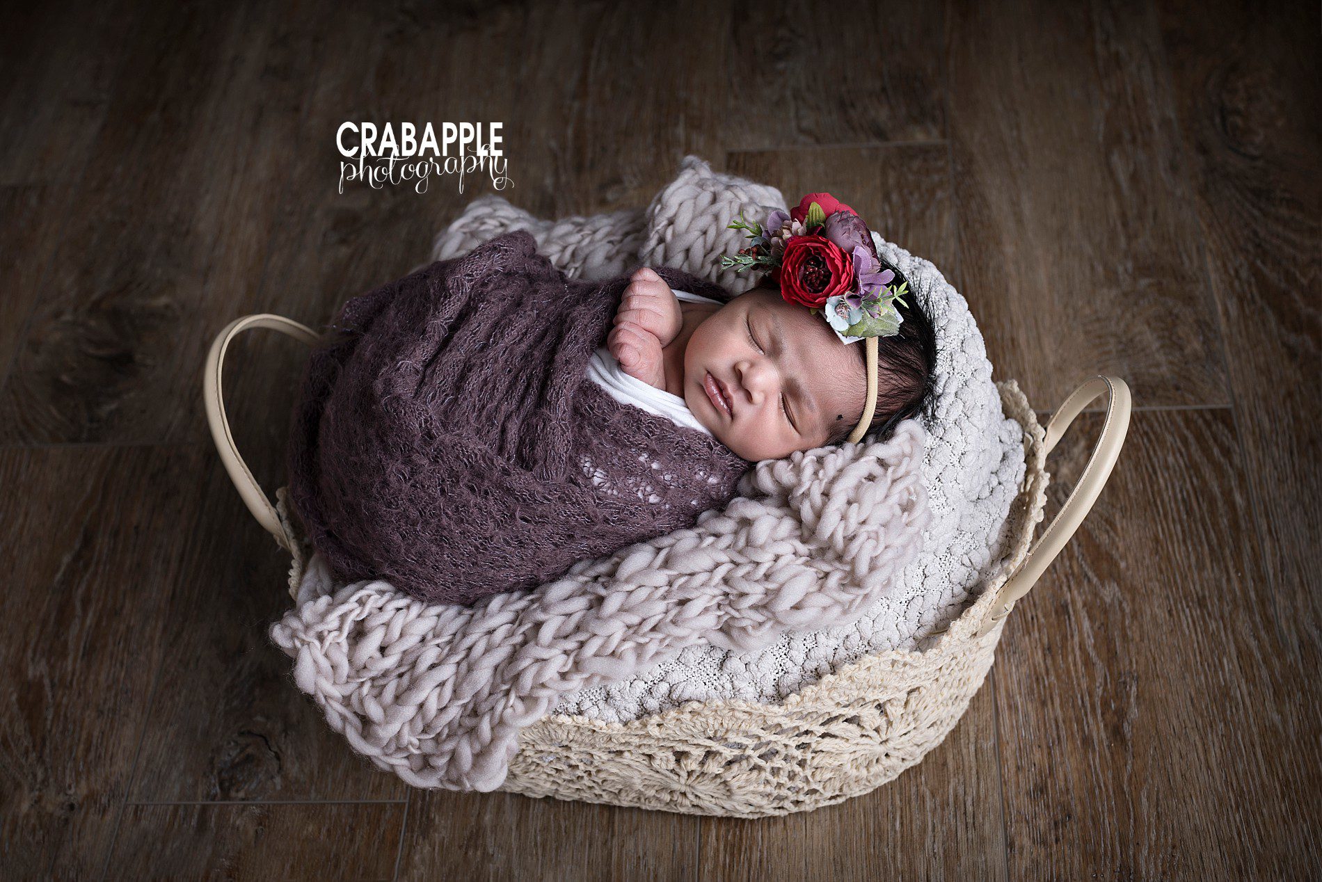 beautiful newborn pictures with floral headband