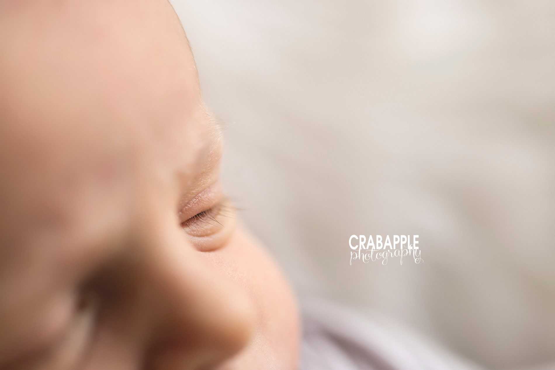 eyelashes newborn photos