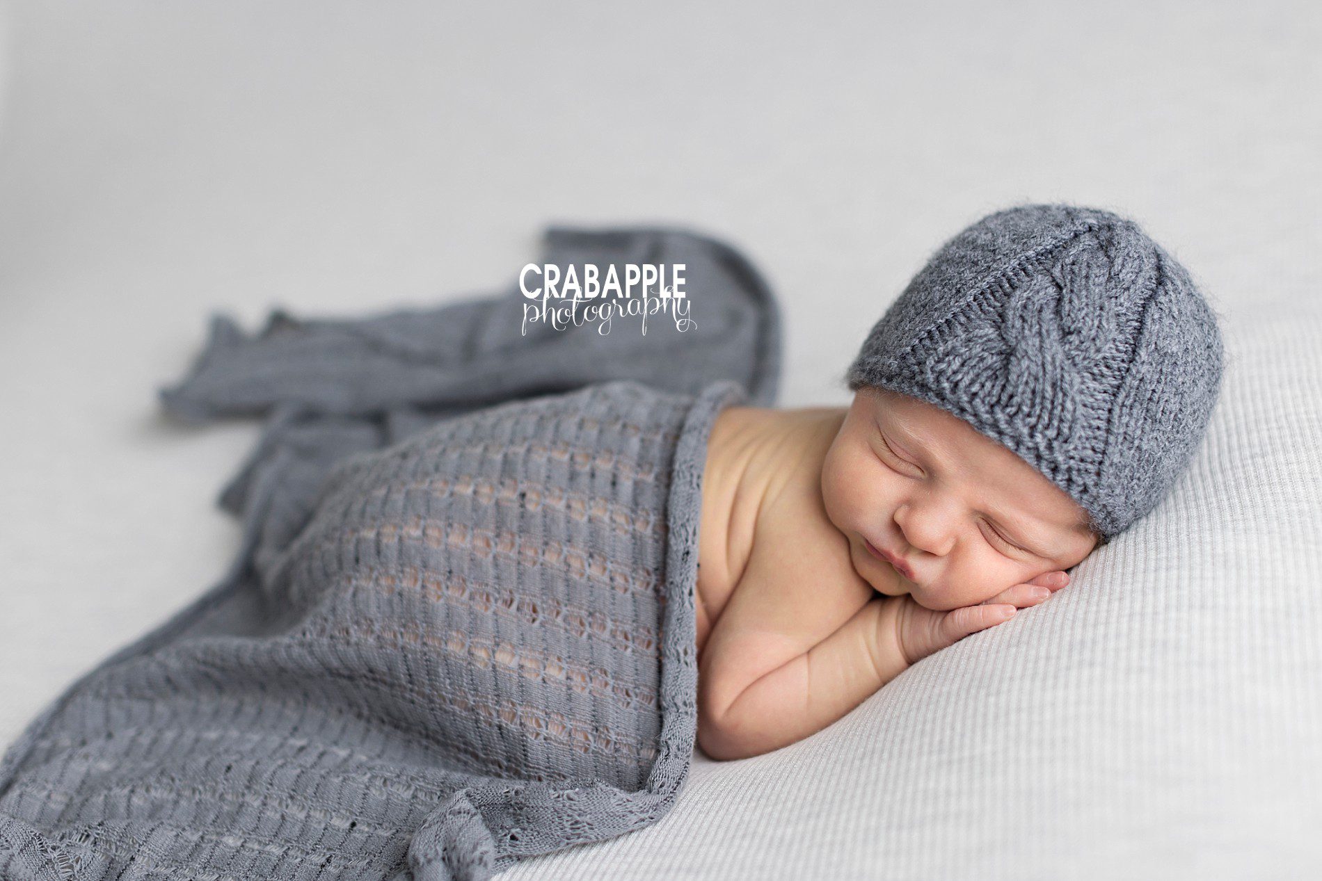 chuny knit hat for newborn photos
