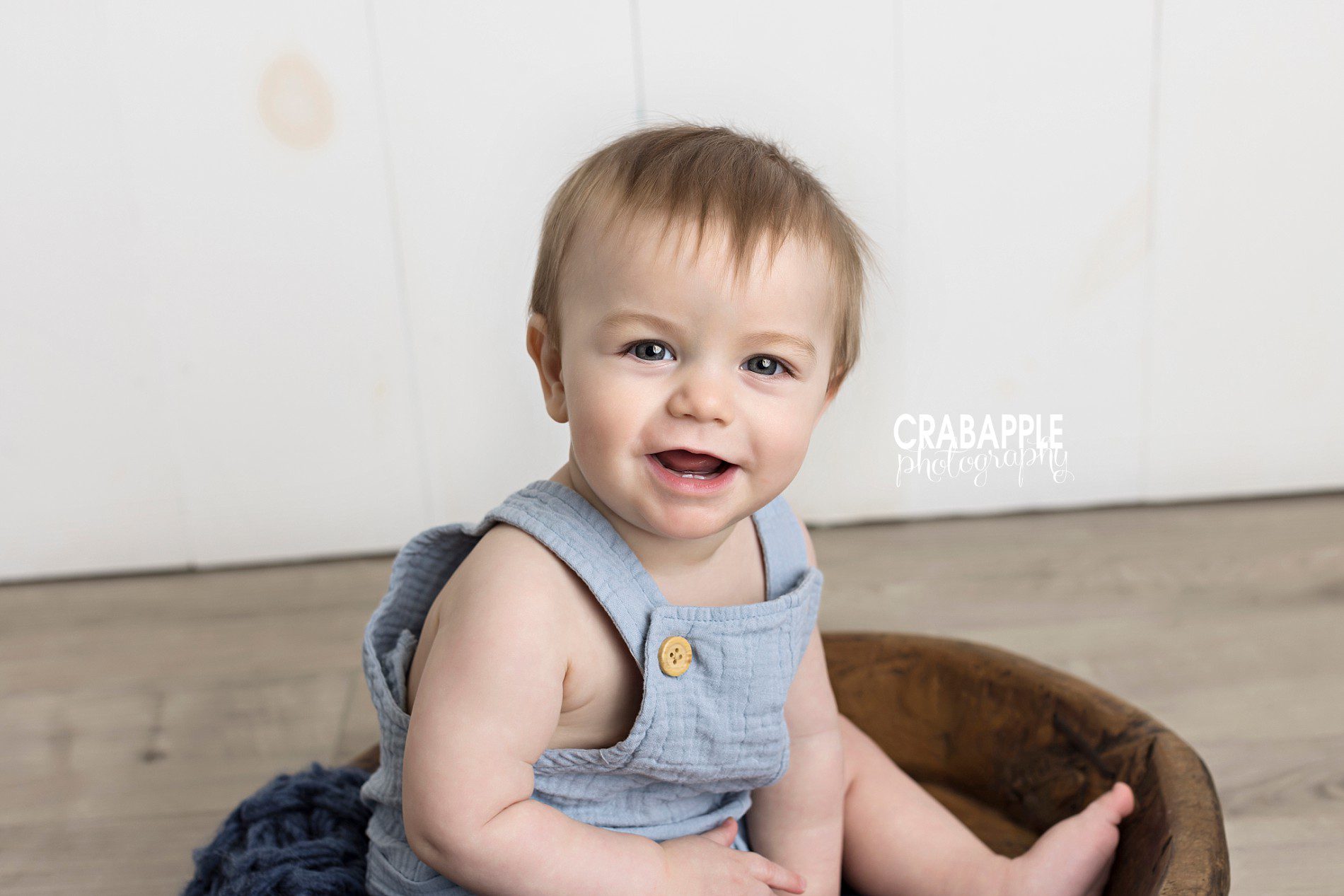8 month sitter session photo ideas
