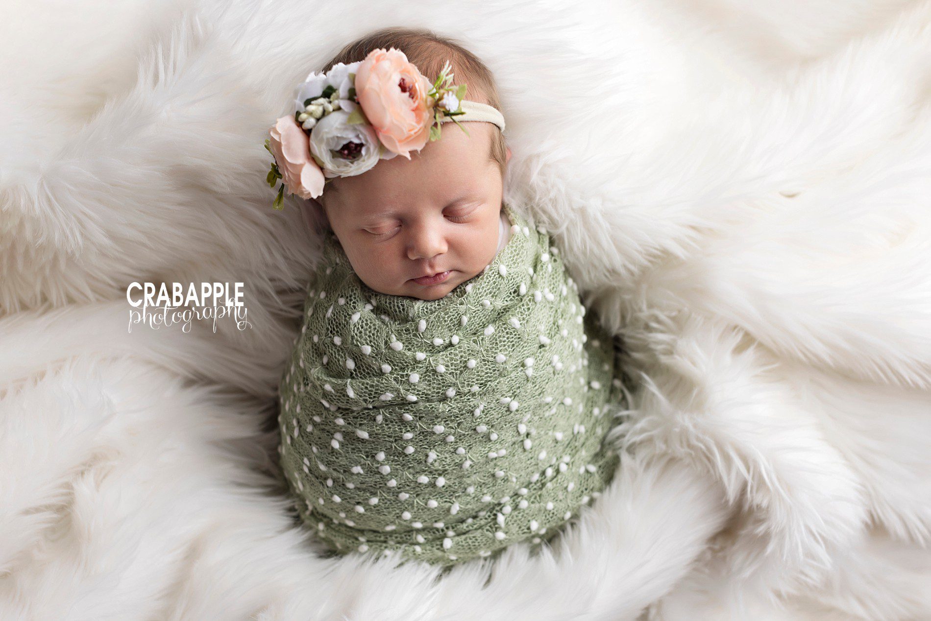 styling inspiration for newborn pictures for girls