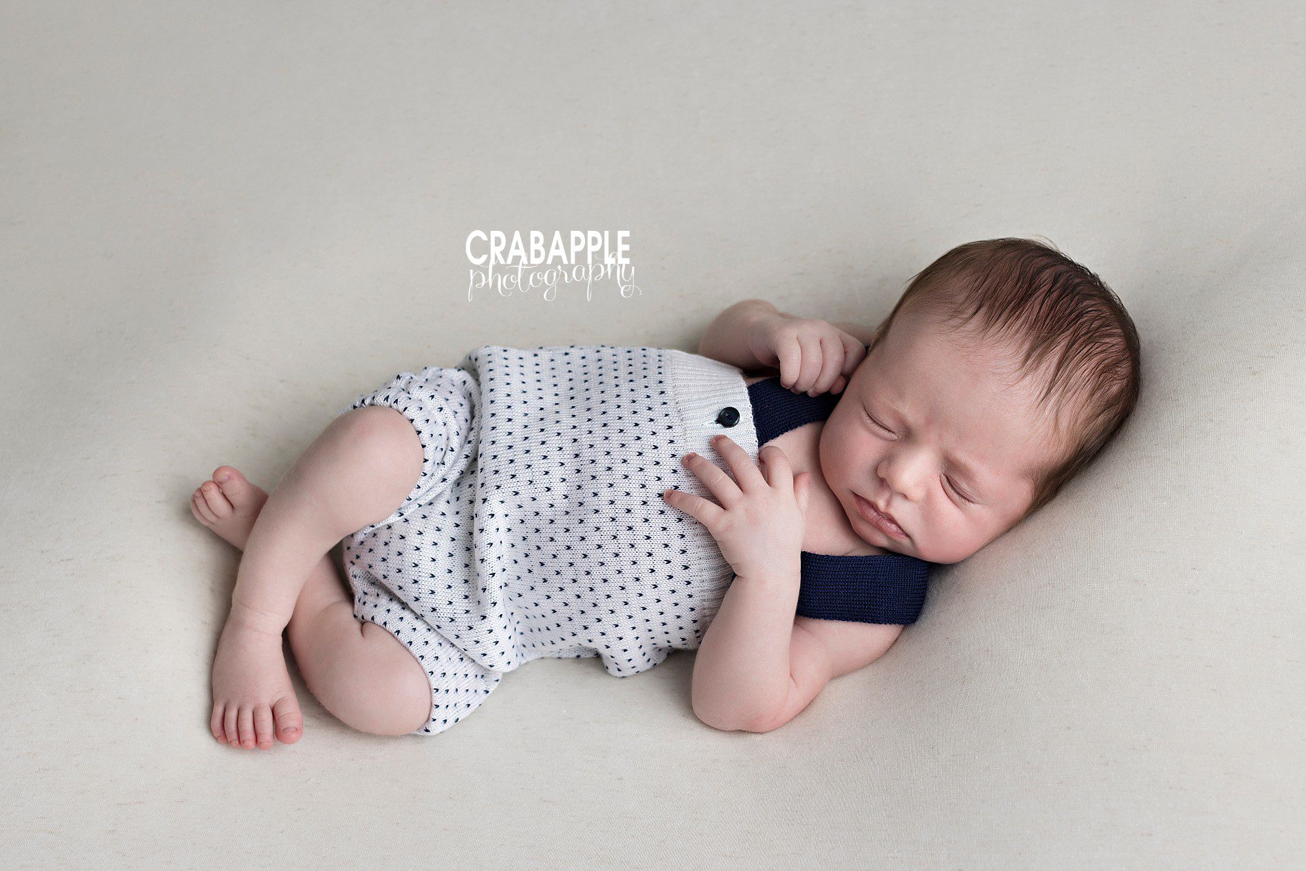 https://crabapplephotography.com/2023/08/21/marblehead-newborn-photos-mr-m/