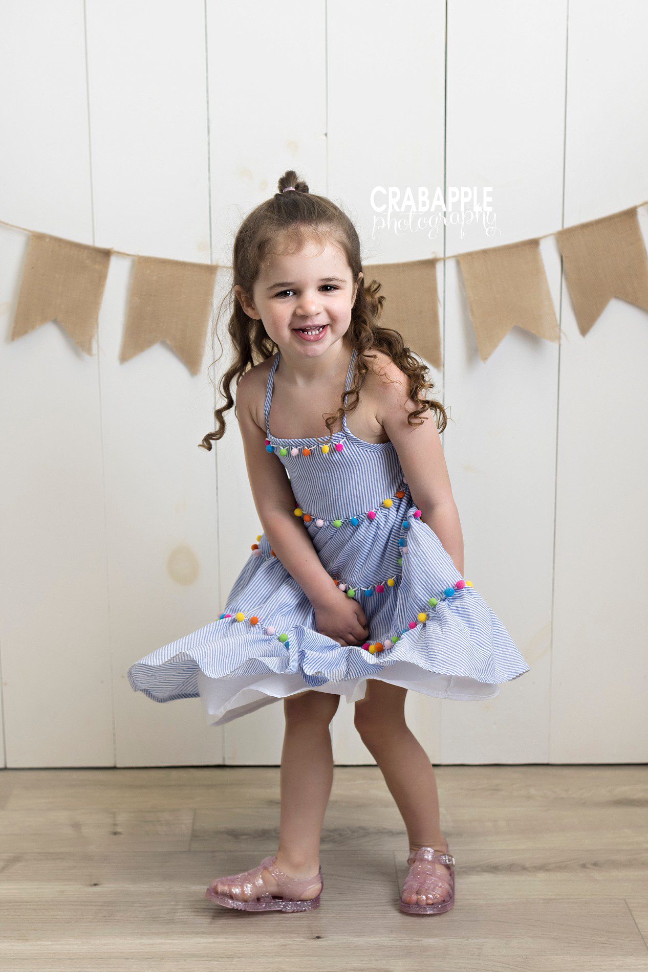 styling and posing ideas for toddler portraits