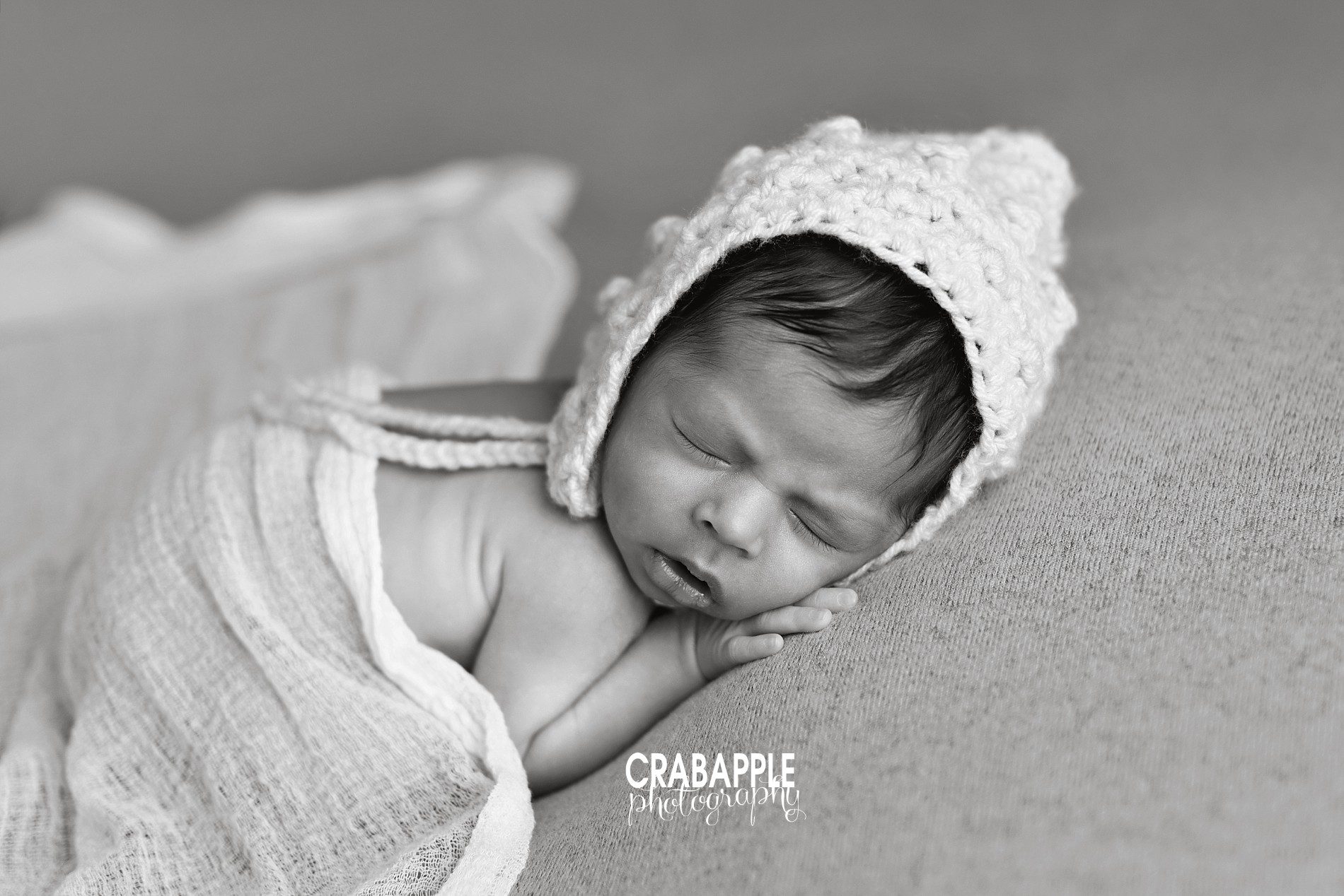 black and white newborn photos