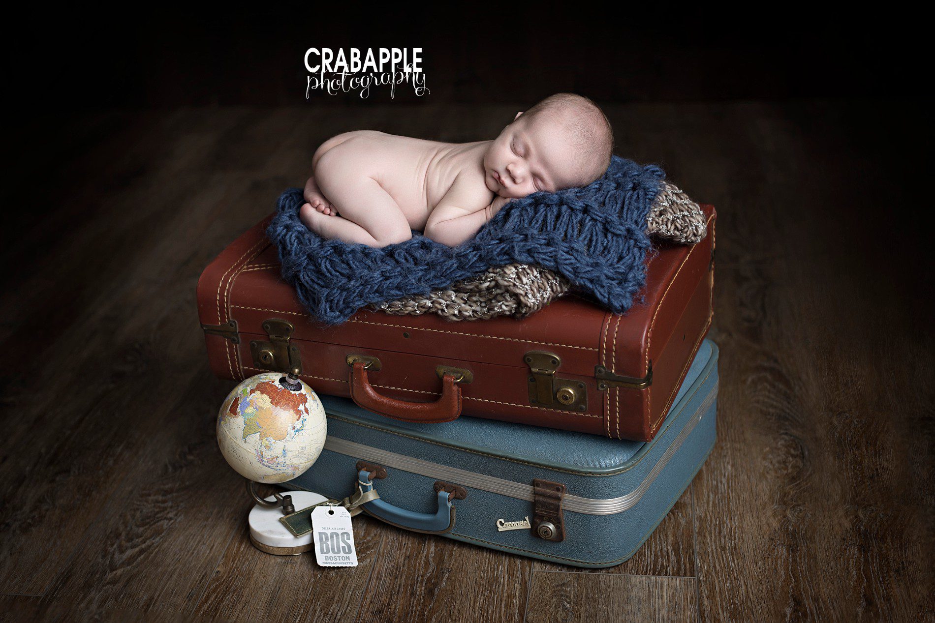 https://crabapplephotography.com/2023/08/31/woburn-newborn-photos-mr-h/