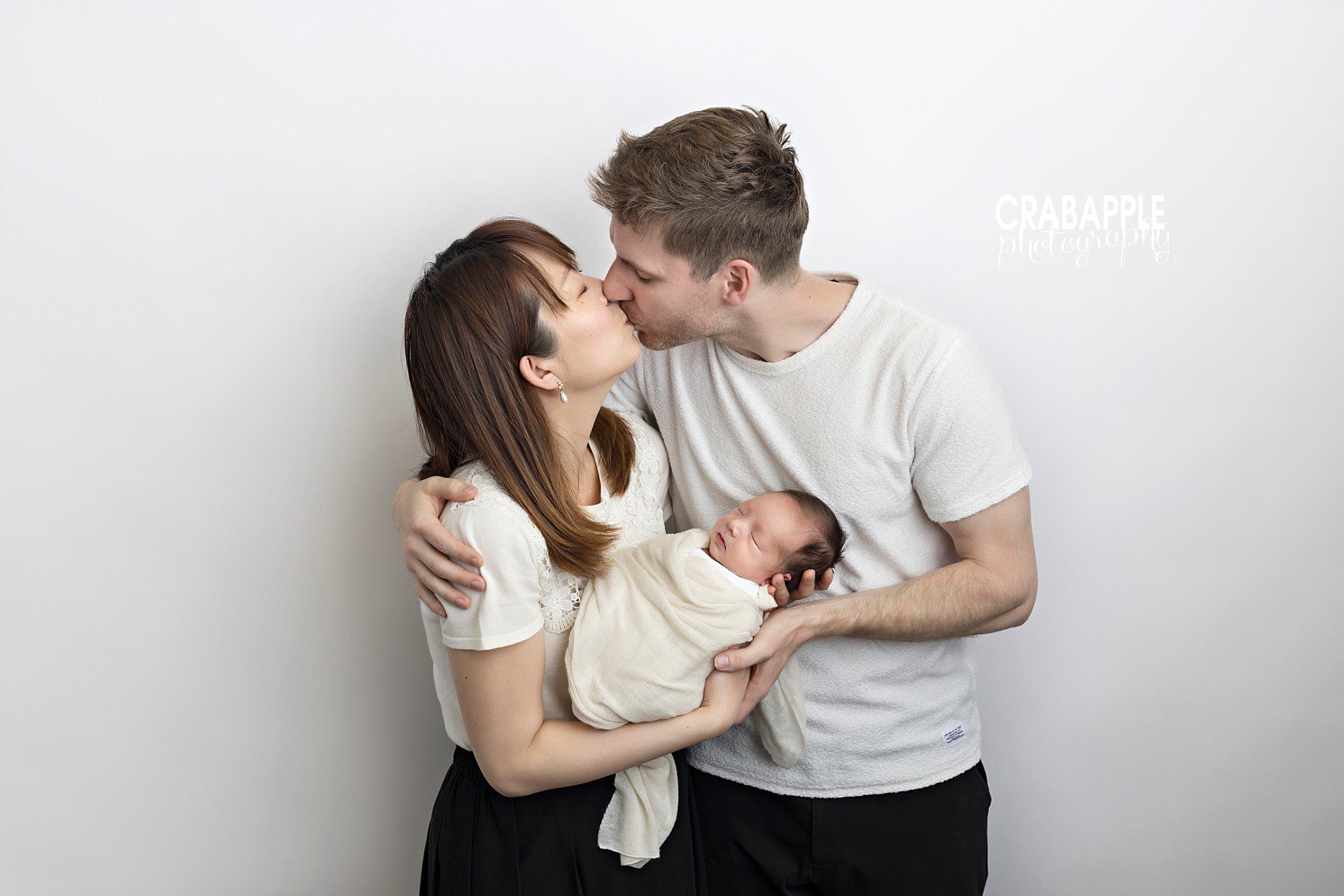 family pictures with newborn